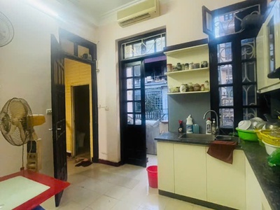 Mặt phố lê gia đỉnh bán nhà 4 tầng lô góc hai bà trưng 4