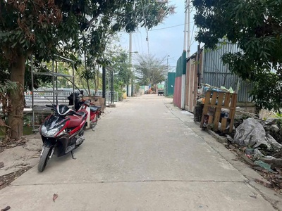Hot     sở hữu ngay lô đất đẹp chính chủ em bán - giá siêu đầu tư - vị trí đắc địa tại đông mỹ - 0