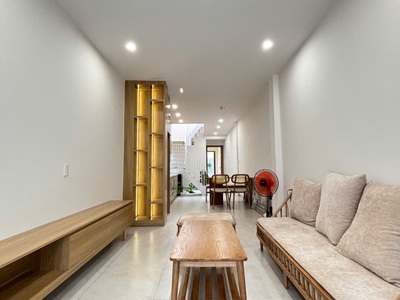 Bán nhà phan đăng lưu 60m2, 3 p. ngủ, hẻm xe hơi nhỉnh 8 tỉ 0