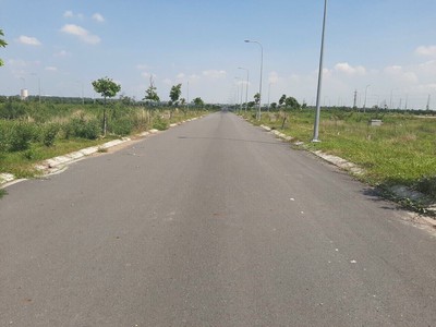 Bán gấp đất bàu bàng 200m ngay khu công nghiệp giá chỉ 350 triệu 2