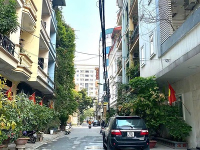 Bán nhà hoàng quốc việt, cầu giấy, phân lô, ô tô tránh, 106m, nhỉnh 34 tỷ 0