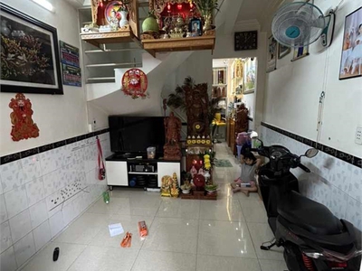 Bán nhà q7 2 mặt tiền hẽm dt24m2 gần chợ tân quy 0