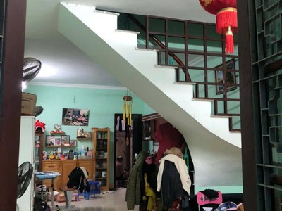 Bán nhà ngọc thuỵ, 103m, mặt tiền 5.2m, ngõ ôtô thông, ôtô vào nhà, full thổ cư 3