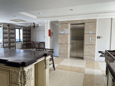 Bán toà nhà hẻm 8m, sư vạn hạnh, p12, q10, 215m2, 8 tầng, thang máy, pccc dầy đủ 4