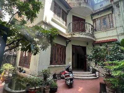 Đất đẹp hoang mai 0