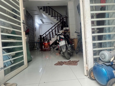 Nhà hẻm đường số 8, Bình Hưng Hòa B dt 40m2 3 lầu 4pn 3wc giá 4,2 tỷ 3