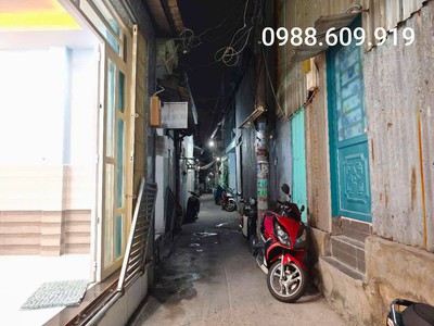 Bán nhà sổ Hồng riêng, Quận 7 - DT: 4,2m x 7m - GIÁ: 3 Tỷ 600 Triệu 3