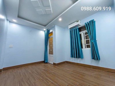 Bán nhà sổ Hồng riêng, Quận 7 - DT: 4,2m x 7m - GIÁ: 3 Tỷ 600 Triệu 9