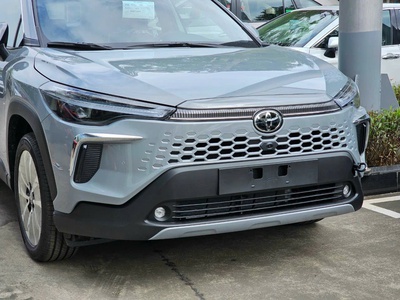 Cần Bán Xe Corolla Cross mới 6