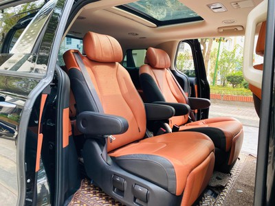 Bán xe Kia Carnival 2022 Signature 2.2D Full dầu, màu đen. 7