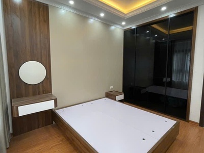 Bán nhà Thụy Khuê - mặt tiền rộng, 4 tầng. Giá 9.3 tỷ 4