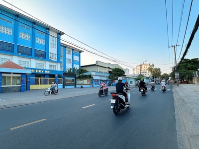 Chính chủ gửi bán nhà ngang 5m phan huy ích xe hơi ngủ nhà 70m2 4 lầu btct gần chợ 8.5 tỷ 1