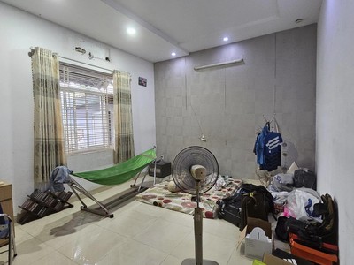 Gấp bán định cư - hẻm xe tải đông hưng thuận quận 12 - lô góc ngang 9.5m, gần 200m2, nhà cấp 4 còn 4