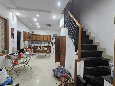 Gấp bán định cư - hẻm xe tải đông hưng thuận quận 12 - lô góc ngang 9.5m, gần 200m2, nhà cấp 4 còn 1