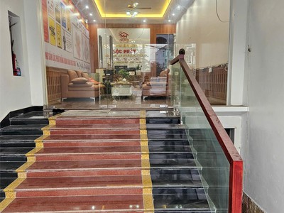 Cho thuê nhà 6 tầng mặt đường tỉnh lộ 295b trung tâm thị xã việt yên, bắc giang 1