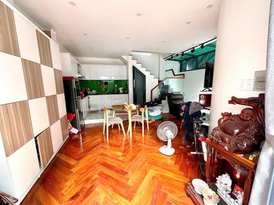 Nhà đẹp - hẻm sang  hẻm nhựa 8m quốc lộ 13, p26, qbt - 6 x 10m  62m2  - kc 4 tầng - giá 9,5 tỷ 1