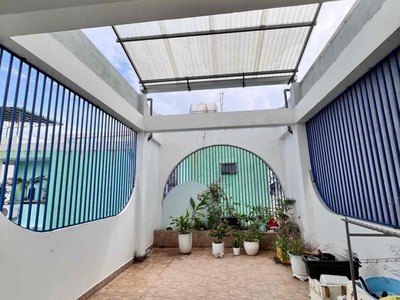 Nhà gần mt thi sách gần sân bay, ô tô đậu vài bước, 60m2, 3 tầng mới xây 2 năm, cực chắc, an 3