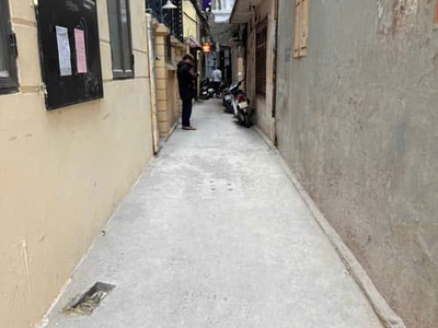 Nhà đẹp thuỵ khuê ở luôn, cách 1 nhà ra mặt phố, mặt tiền rộng, ngõ nông , hiếm 10m ra phố 1