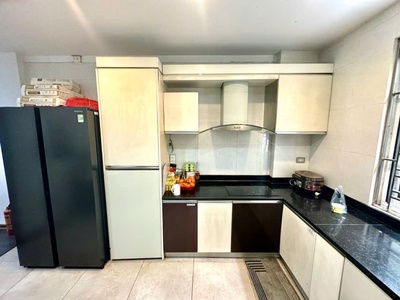 Bán nhà mặt ngõ yên lãng.đất p/lô-ô tô đỗ cửa,6 tầng thang máy 0