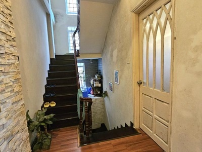 Bán nhà mặt ngõ thái thịnh. lô góc-2 thoáng-ô tô đỗ cửa, 2