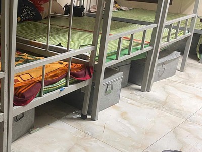 Cho thuê lâu dài từng tầng riêng biệt  - mỗi tầng  80 m2 có tháng máy   -  7 triệu /tầng /tháng 4