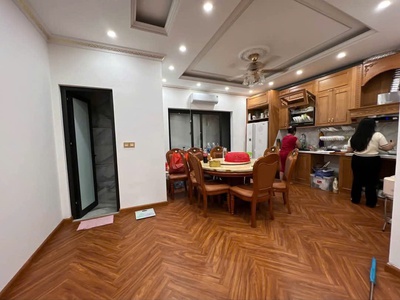 Bán nhanh phân lô trung kính, ôtô tránh, kinh doanh đỉnh, 63m  x 5t giá 19 tỷ 300 2