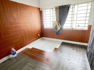 Hàng thơm nhà liên khu 4-5 gần chợ bình thành xe hơi tới cửa 80m2,3 tầng nhỉnh 2 tỷ 3