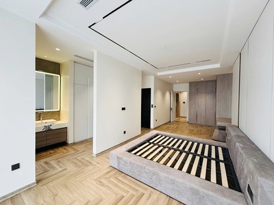 Chính chủ bán 73m2 nhà 6 tầng ngay cạnh phố Nông Vụ, Phúc Lợi. Đường phân lô bàn cờ, tiện ích nhiều 1