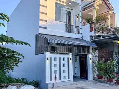 Bán nhà trệt 1 lầu giá dưới 3 tỉ hẻm gỗ Nam Phát P long tuyền bình thủy TPCT 0