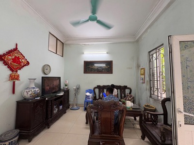Hiếm- Tây Hồ- Xuân La- 30m 4 tầng ở ngay- Ngõ rộng- 5m mặt tiền- Sổ vuông-6.6 tỷ 1