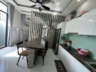 Cần bán nhanh căn nhà 3 tầng, đường Lý Phục Man, Vĩnh Phước, Nha Trang, giá chỉ 4,2 tỷ 2