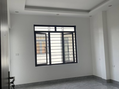 Bán Nhà 3 Tầng sau UBND P.Hà Khánh.DT:51.2m2,MT:4.78m Oto Tránh Nhau 3