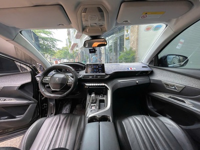 Bán xe Peugeot 5008 Allure 1.6 AT 2020, màu đen. 6