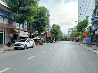 Tìm không ra nhà 4 tầng ngang 5m mtkd nguyễn phúc chu 80m2 kd đa ngành giá rẻ 12.5 tỷ. 0