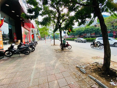 Bán nhà mặt phố nguyễn văn cừ quận long biên vị trí đẹp vỉa hè buôn bán sầm uất 129m 36 tỷ 0