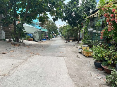 Bán đất trống kdc phường 7, q.8, 5x16m, giá nhỉnh 4 tỷ, khu vực xây toàn nhà cap tầng gần chợ bình 2