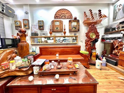 Phân lô - ô tô tránh - ngõ rộng thông tứ phía - đắc địa nằm tại đường láng - 18 tỷ 2