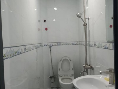 Nhà mới tinh 75m2, sẵn máy lạnh, phòng ngủ rộng gần mặt tiền, uỷ ban, trường học 4