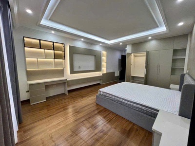 Phân lô nhà mới xây đường 800a, cầu giấy, hà nội. ngõ thông, gara ô tô, 8 tầng thang máy.diện tích 4
