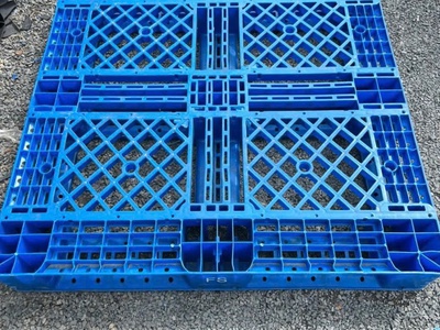 Pallet nhựa tại Dĩ An giá rẻ cạnh tranh- Giao hàng tận nơi 1