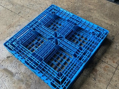 Pallet nhựa tại Dĩ An giá rẻ cạnh tranh- Giao hàng tận nơi 2