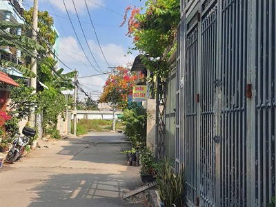 Bán nhà 5 tầng có hầm, shr sát bên chợ long trường - giá hot hơn 4ty xíu. 3