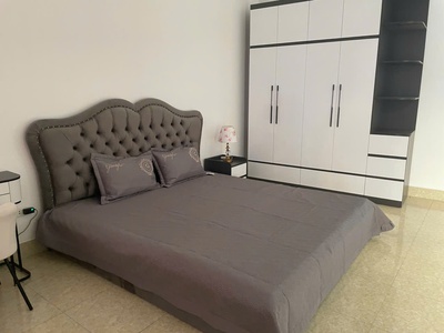 Cho thuê nhà phố Văn Cao, DT: 63m2, 3 phòng ngủ full đồ. 7