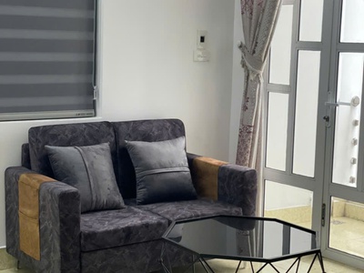 Cho thuê nhà phố Văn Cao, DT: 63m2, 3 phòng ngủ full đồ. 3