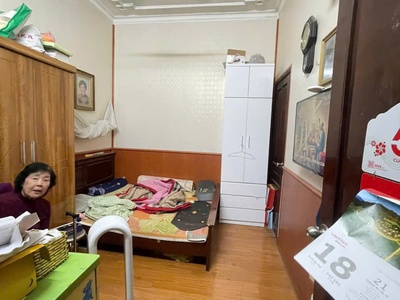 Bán nhà đống đa, 112m, mặt tiền 10m, nhà 3 tầng cũ. giá siêu tốt 18,9 tỉ 2