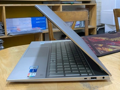 Laptop HP Pavilion 15 Core i5-1240P RAM 8GB SSD 512GB VGA ON Màn 15.6 Inch Full HD Máy Đẹp 3
