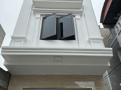 Bán nhà 3 tầng Lãm Hà ngõ to oto đỗ cửa ngay chợ Lãm Hà 0