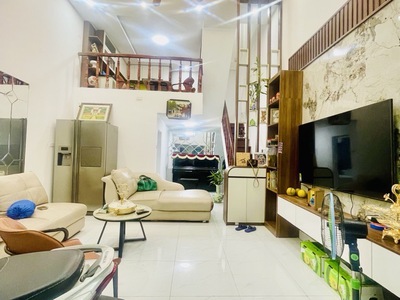Bán nhà ngõ ô tô Phố Khương Đình DT: 50m Giá 6 tỷ 1