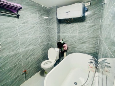 Bán nhà ngõ ô tô Phố Khương Đình DT: 50m Giá 6 tỷ 2