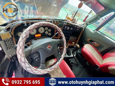 Bán chiếc xe đầu kéo International 2 giường đời 2013 cũ siêu đẹp 2